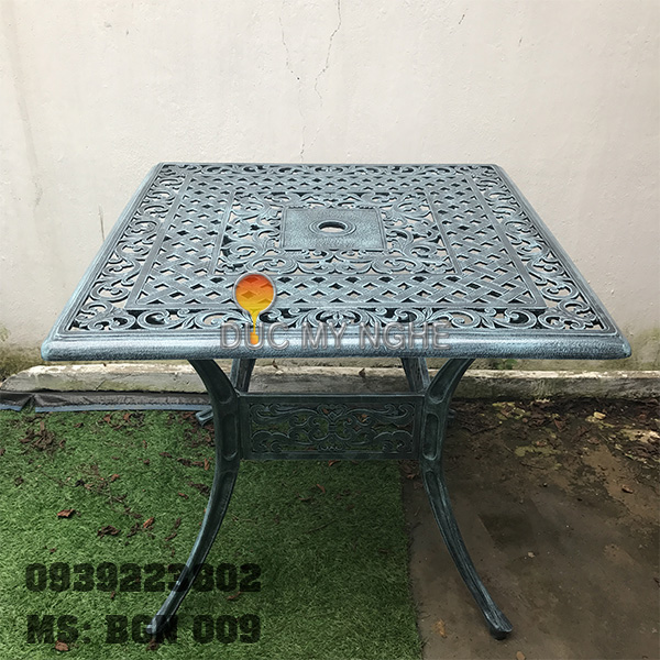 Bàn ghế nhôm đúc BGN 009